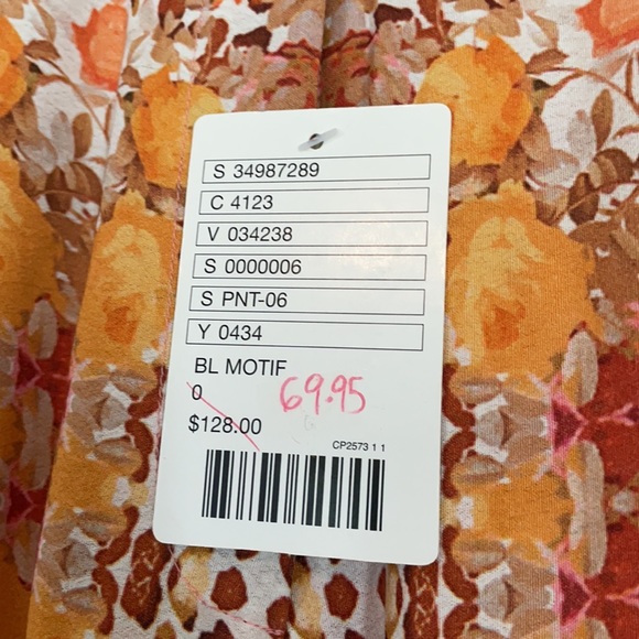 GORGEOUS NWT ANTHROPOLOGIE PANTS. SIZE 0. - Picture 3 of 5